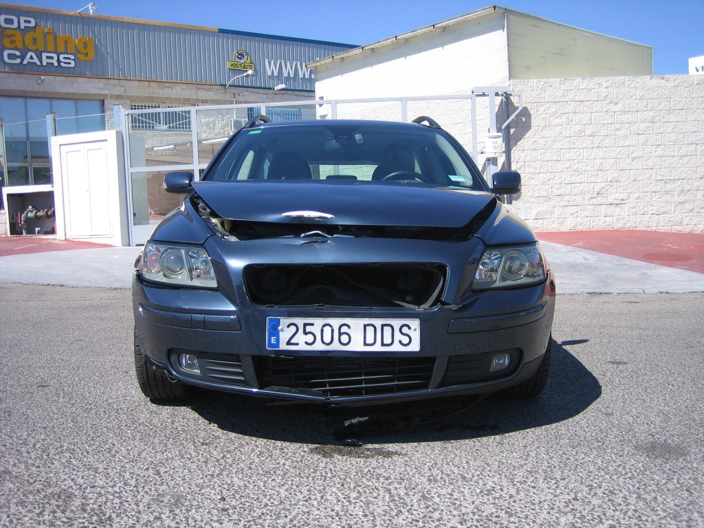 VISTA GOLPE VOLVO V-50 2.0 136CV