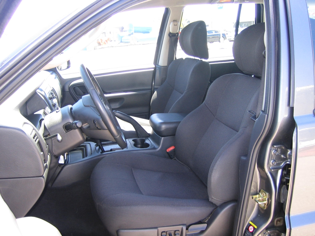 VISTA INTERIOR IZQUIERDO JEEP GRAND CHEROKEE 2.7 CRD 163CV AUTOMATICO
