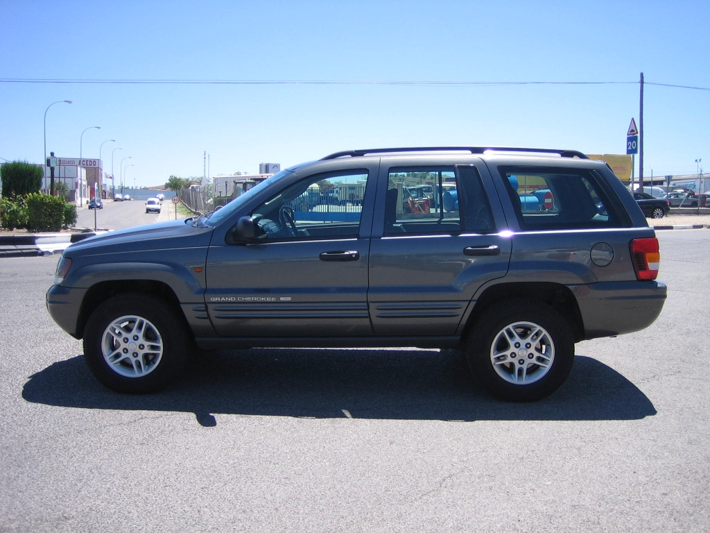 VISTA LATERAL IZQUIERDO JEEP GRAND CHEROKEE 2.7 CRD 163CV AUTOMATICO