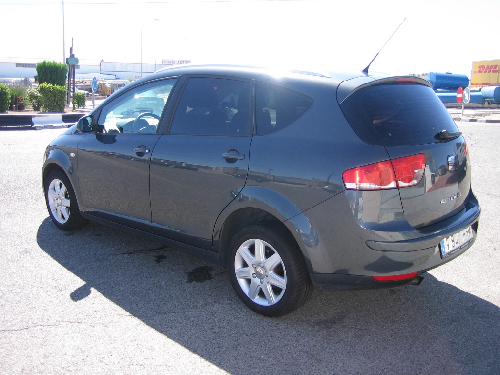 VISTA TRASERA IZQUIERDA SEAT ALTEA XL 1.9 TDI 105CV