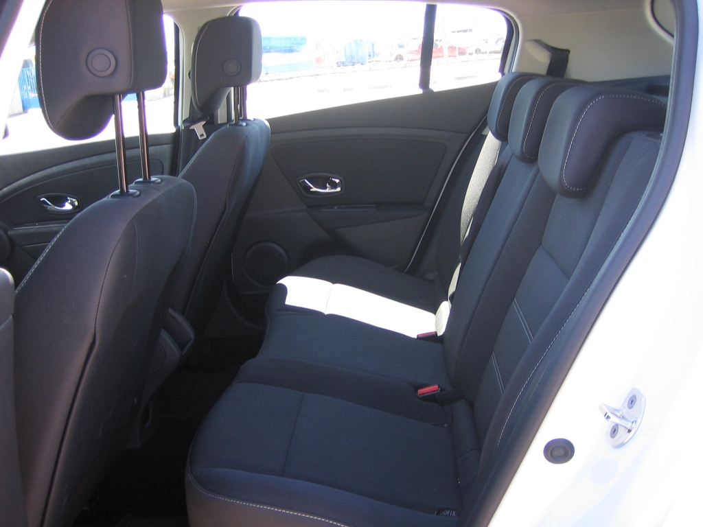 VISTA INTERIOR TRASERO RENAULT MEGANE 1.5 DCI 95CV ECO2 
