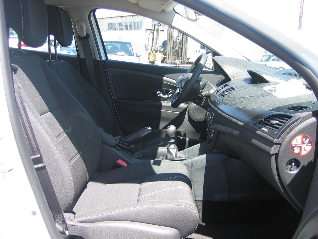 VISTA INTERIOR DERECHO RENAULT MEGANE 1.5 DCI 95CV ECO2 