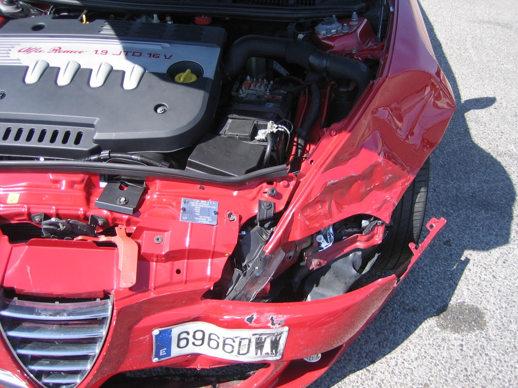 VISTA GOLPE ALFA ROMEO 147 1.9 JTD 150CV