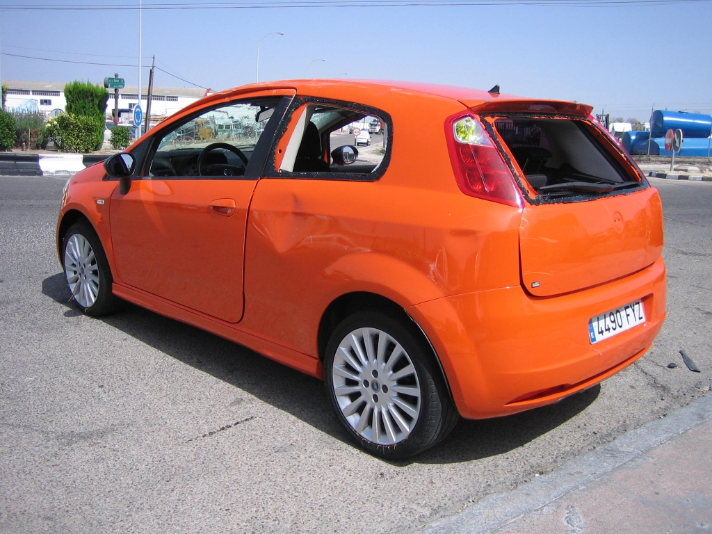 VISTA TYRASERA IZQUIERDA FIAT PUNTO 1.4 SPORT 95CV GASOLINA