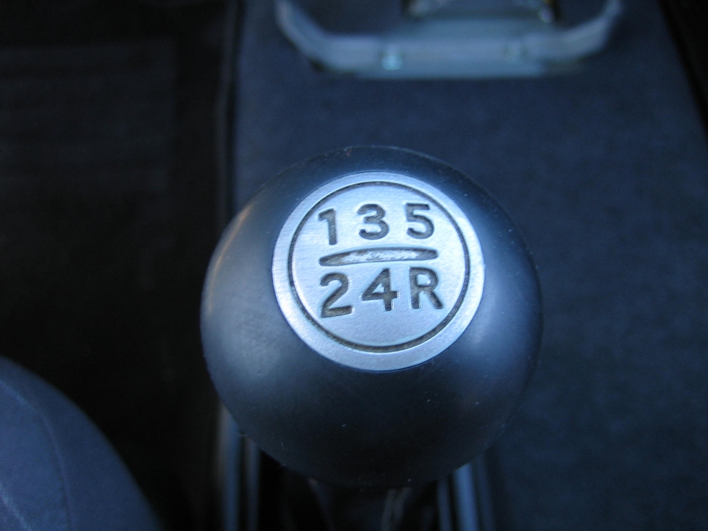 VISTA CAMBIO HYNDAI H-1 2.5 CRDI 140CV 6 PLAZAS