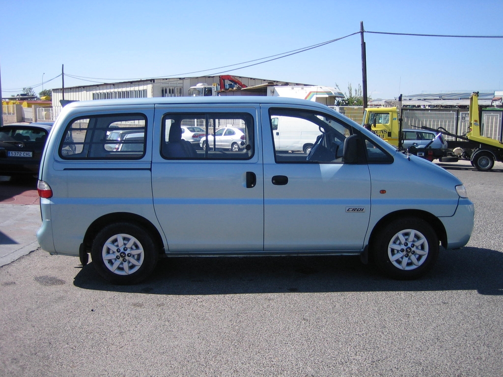 VISTA LATERAL DERECHO HYNDAI H-1 2.5 CRDI 140CV 6 PLAZAS