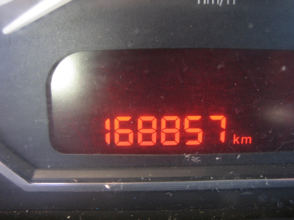 VISTA KM PEUGEOT 1007 1.4 SPORTY HDI 68CV