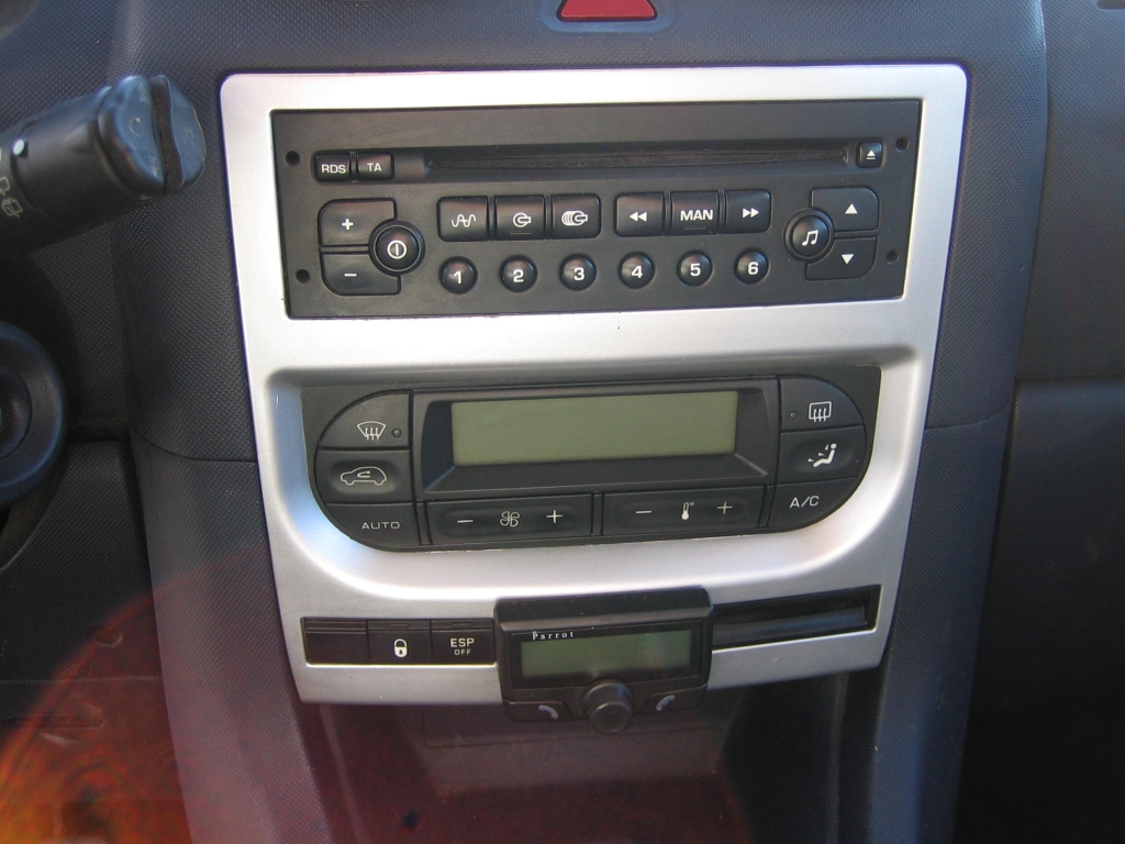 VISTA CD Y CLIMA PEUGEOT 1007 1.4 SPORTY HDI 68CV