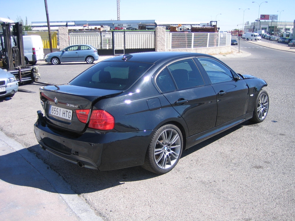 VISTA TRASERA DERECHA BMW 335 D PACK M 3.0 285CV AUTOMATICO