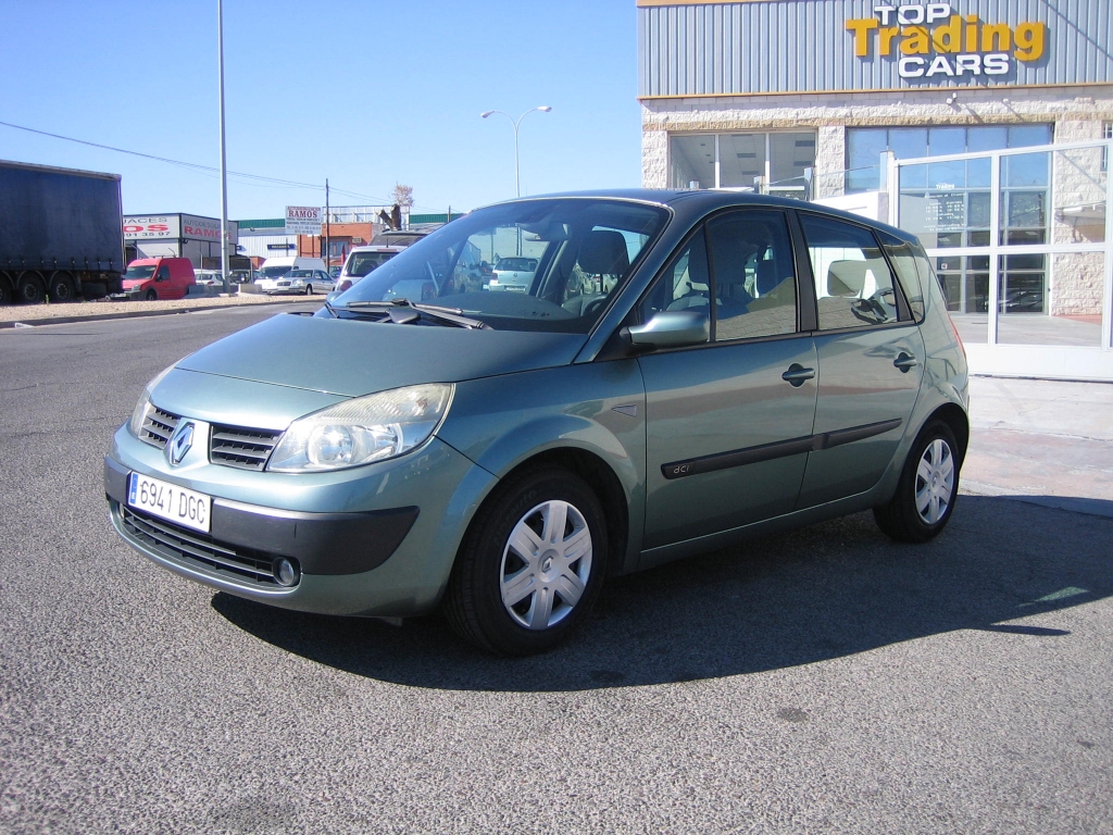 VISTA DELANTERA IZQUIERDA RENAULT MEGANE SCENIC 1.5 DCI 100CV