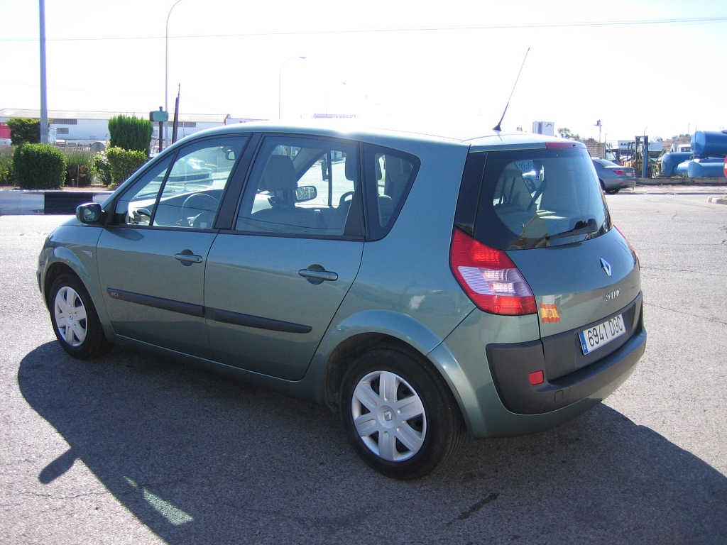 VISTA TRASERA IZQUIERDA RENAULT MEGANE SCENIC 1.5 DCI 100CV