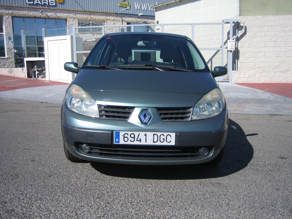 VISTA DELANTERA RENAULT MEGANE SCENIC 1.5 DCI 100CV