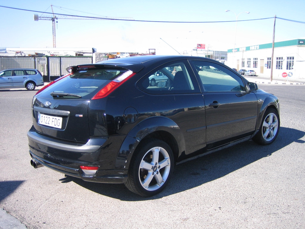 VISTA TRASERA DERECHA FORD FOCUS 2.0 TDCI 136CV