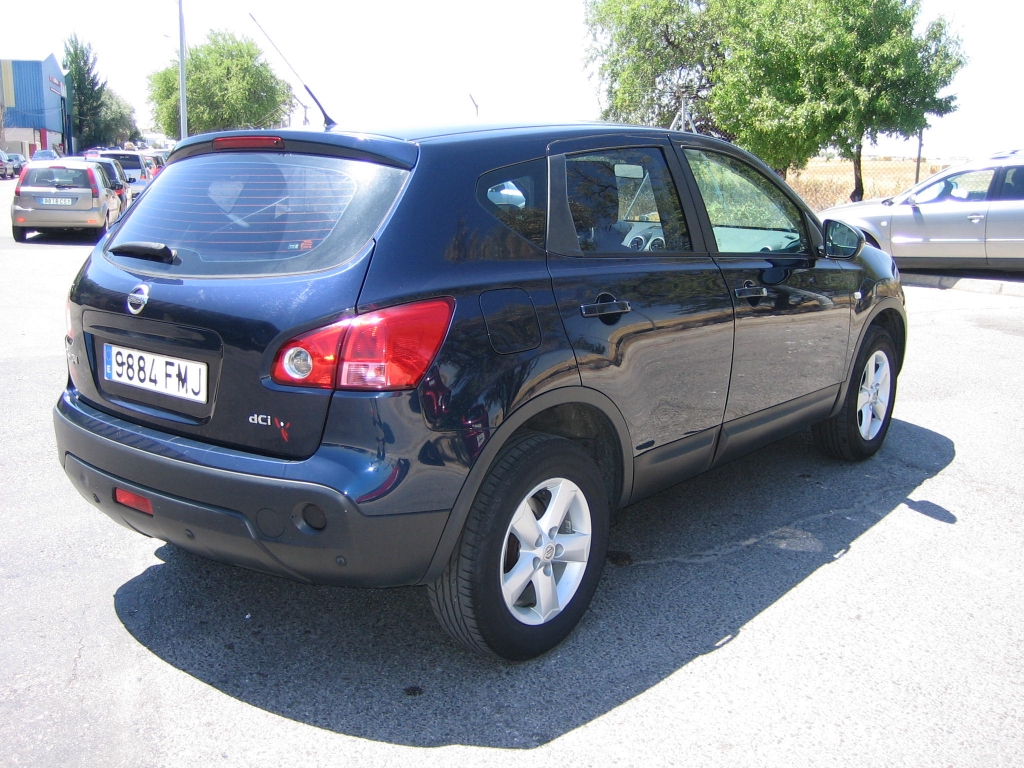 VISTA TRASERA DERECHA NISSAN QASHQAI 1.5 DCI 105CV 6 VELOCIDADES