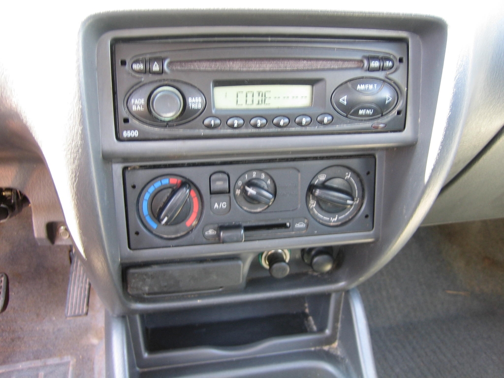 VISTA A/C Y CD FORD RANGER 2.5 TDCI 109CV 4X4 XLT