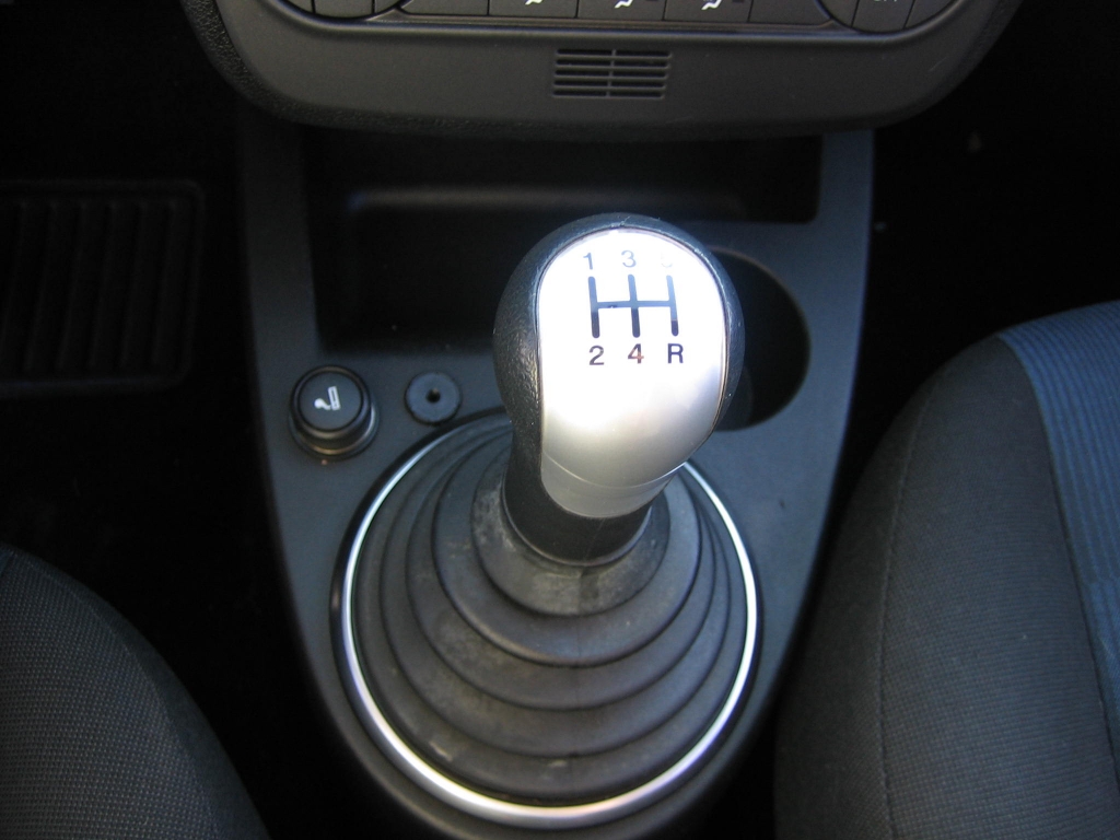 VISTA CAMBIO FORD FIESTA 1.4 TDCI 70CV