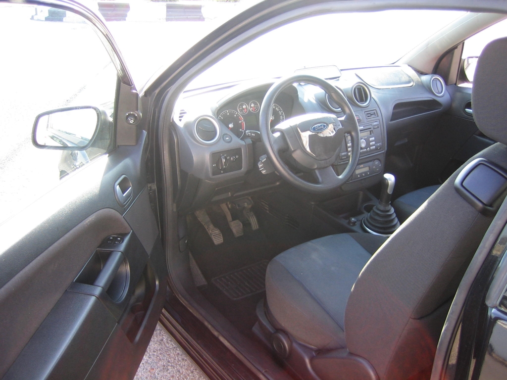 VISTA INTERIOR IZQUIERDO FORD FIESTA 1.4 TDCI 70CV