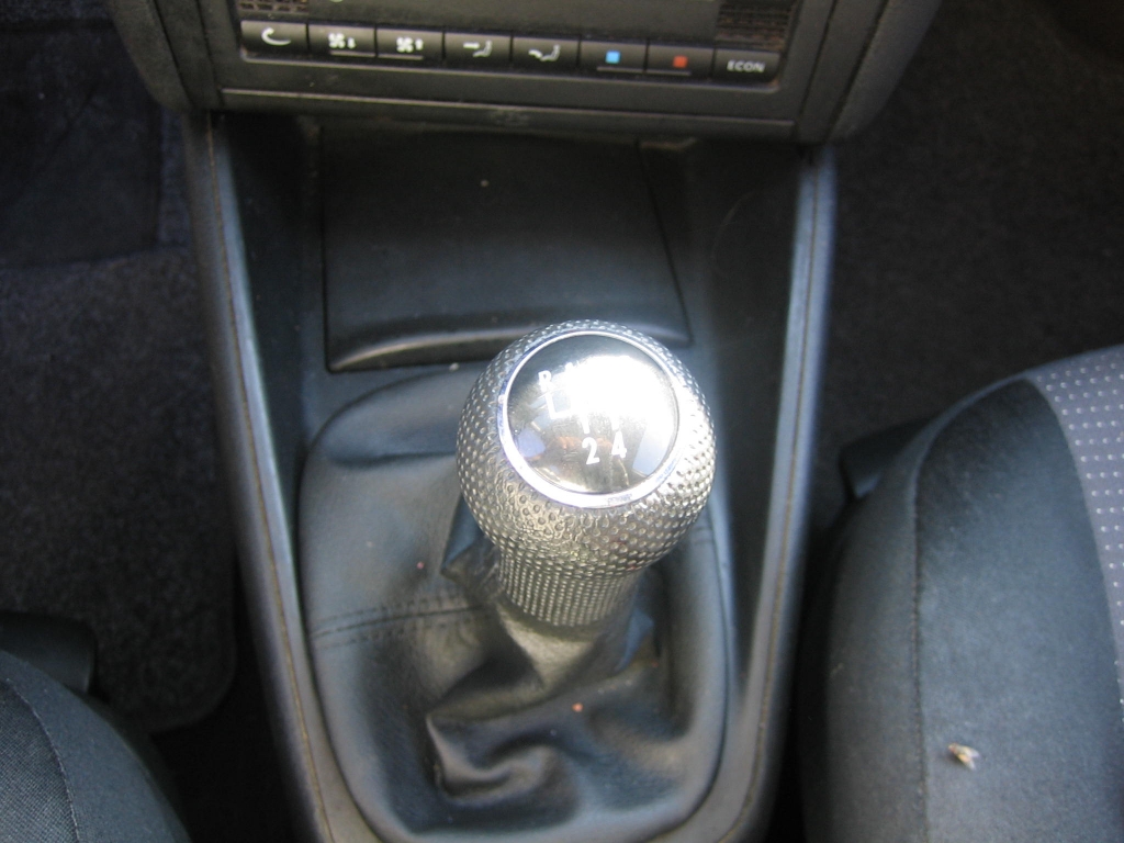 VISTA CAMBIO VOLKSWAGEN GOLF IV 1.9 TDI 100CV