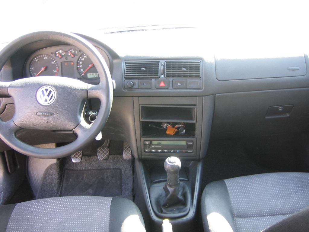 VISTA SALPICADERO VOLKSWAGEN GOLF IV 1.9 TDI 100CV