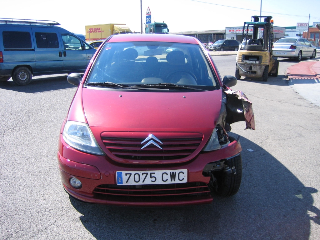 VISTA DELANTERA CITROEN C-3 1.4 HDI 70CV PREMIER