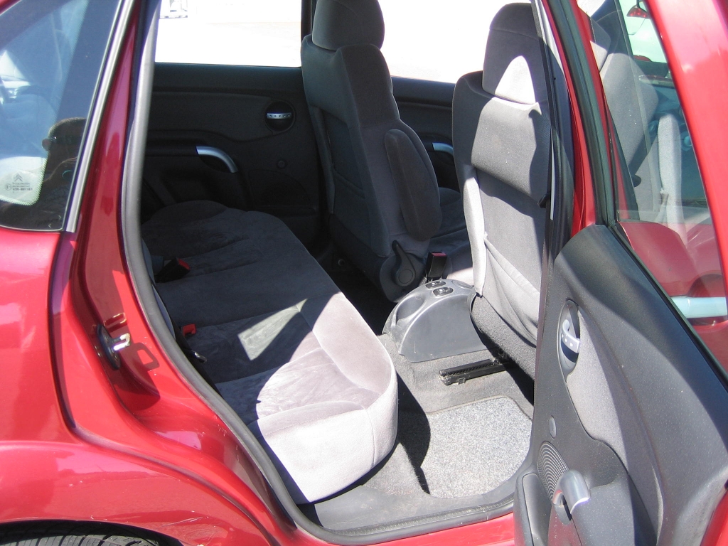 VISTA INTERIOR TRASERO CITROEN C-3 1.4 HDI 70CV PREMIER