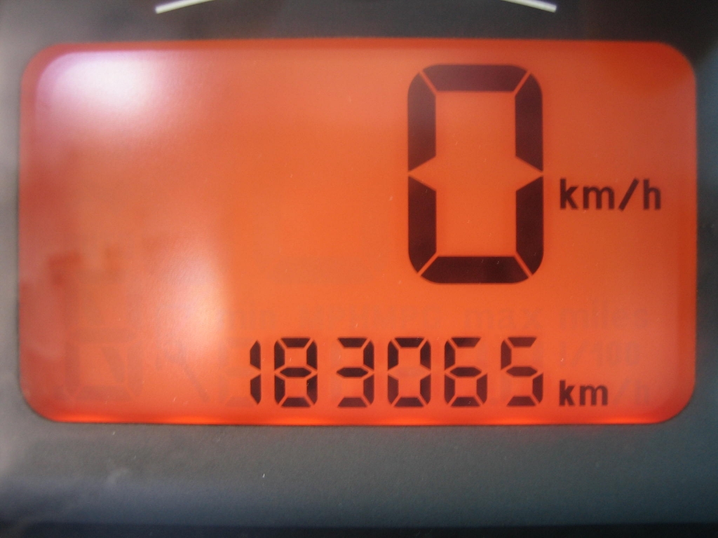 VISTA KM CITROEN C-3 1.4 HDI 70CV PREMIER