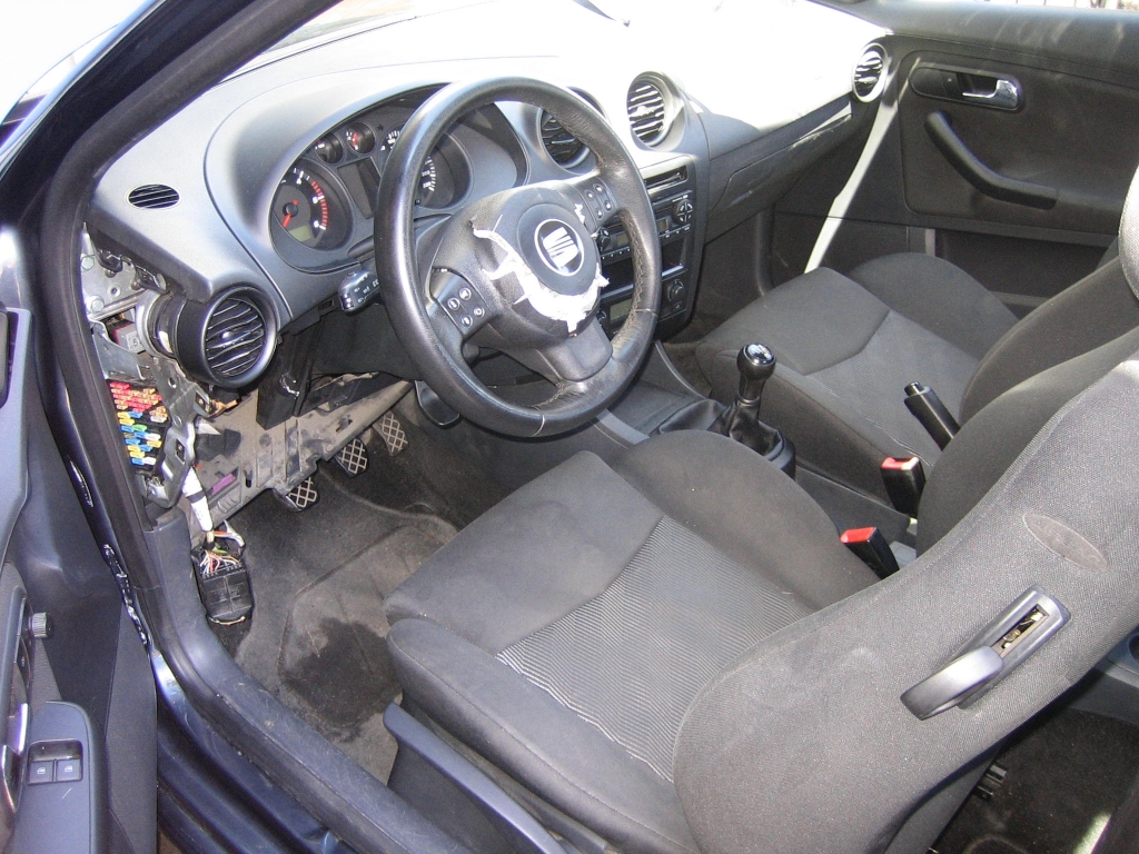 VISTA INTERIOR IZQUIERDO SEAT IBIZA 1.9 TDI 100CV