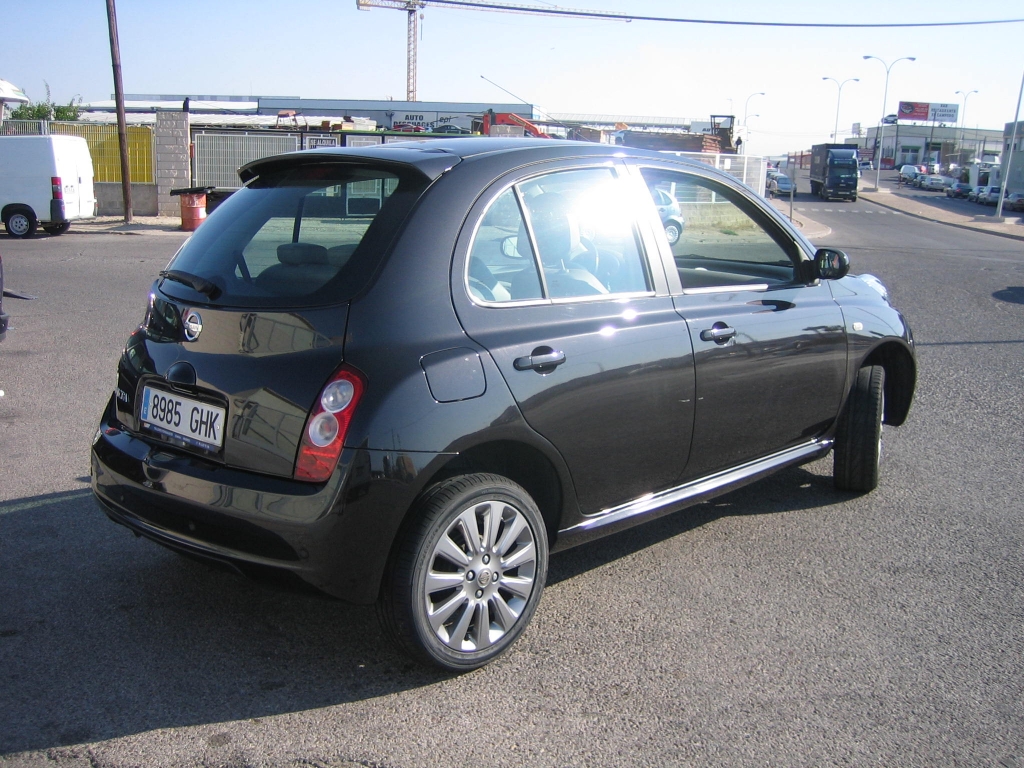 VISTA TRASERA DERECHA NISSAN MICRA 1.4 88CV GASOLINA