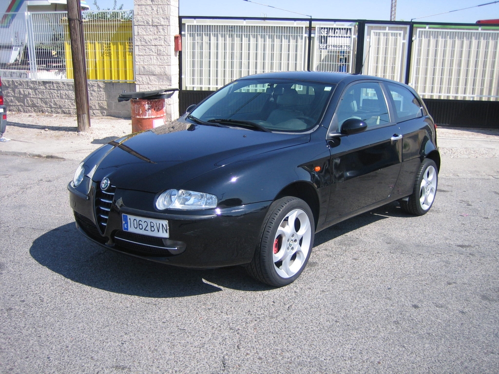 VISTA DELANTERA IZQUIERDA ALFA ROMEO 147 1.9 JTD 115CV