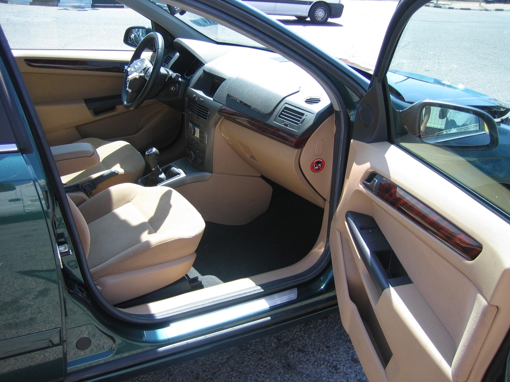 VISTA INTERIOR DERECHO OPEL ASTRA 1.8 I 125CV