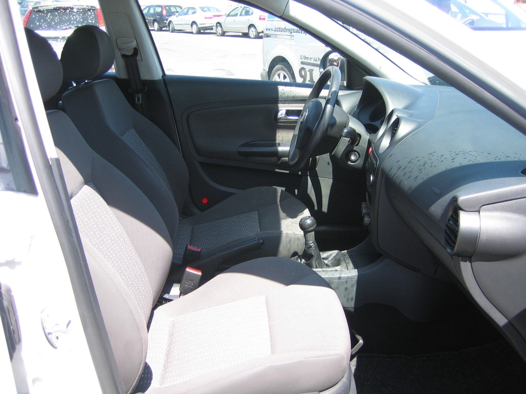 VISTA INTERIOR DERECHO SEAT IBIZA 1.9 SDI 64CV