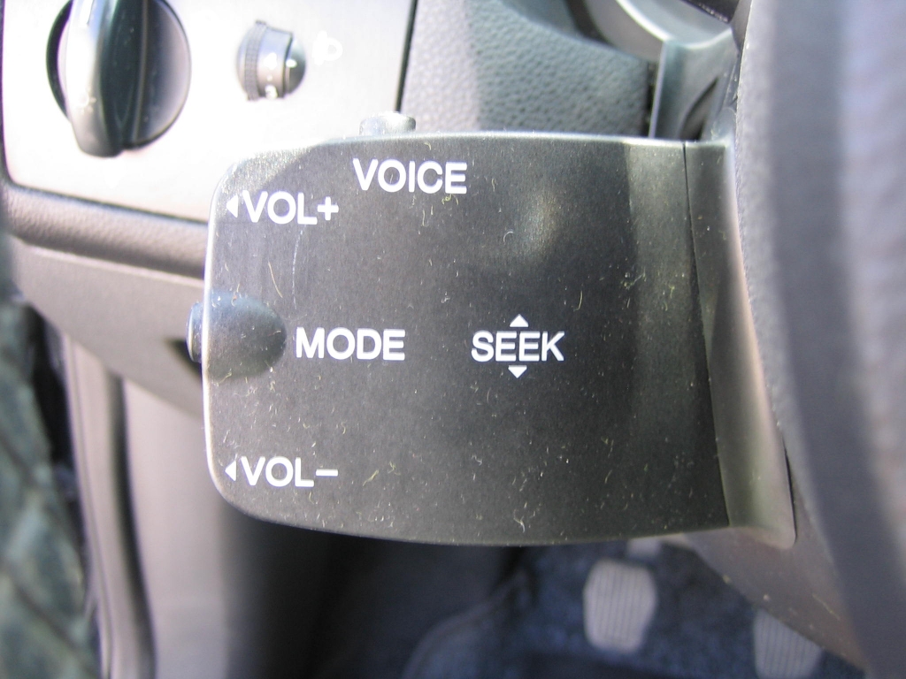 VISTA MANDOS AUDIO EN VOLANTE FORD FOCUS 2.0 TDCI 136CV