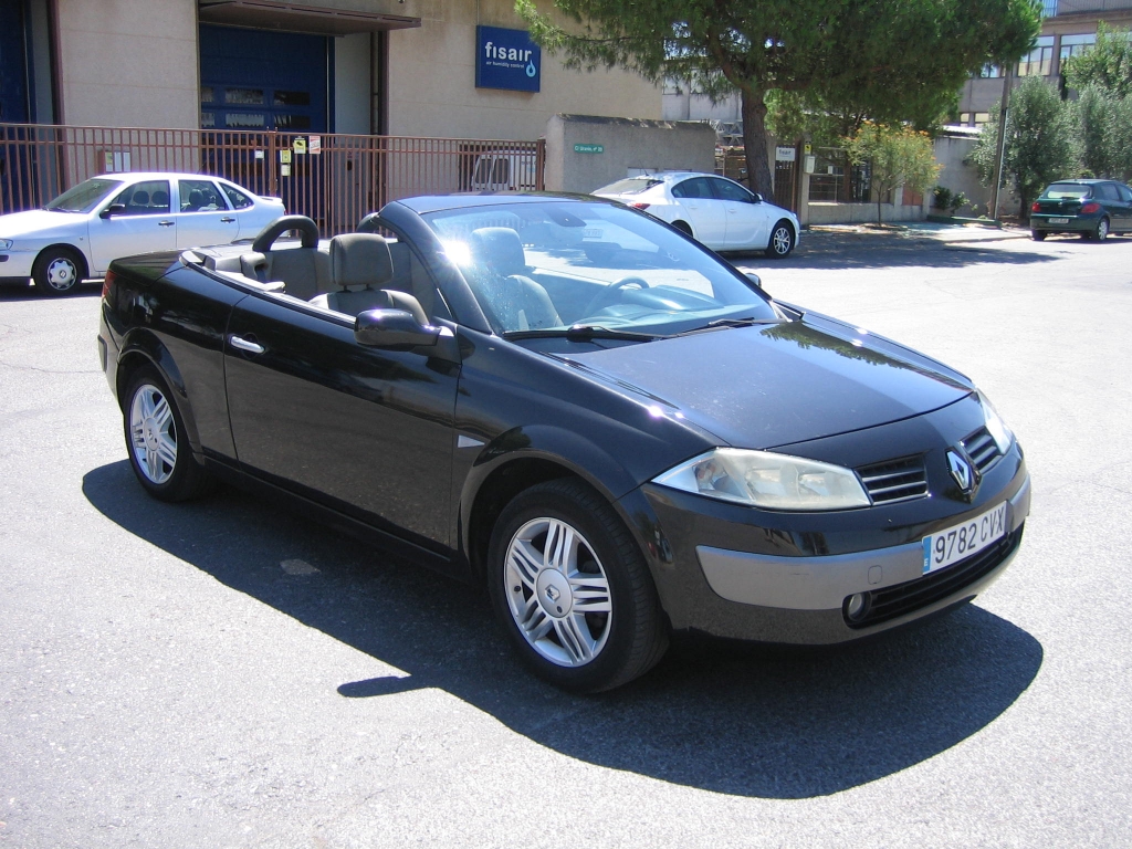 VISTA DELANTERA DERECHA DESCAPOTADO RENAULT MEGANE COUPE CABRIO 1.9 DCI 120CV 