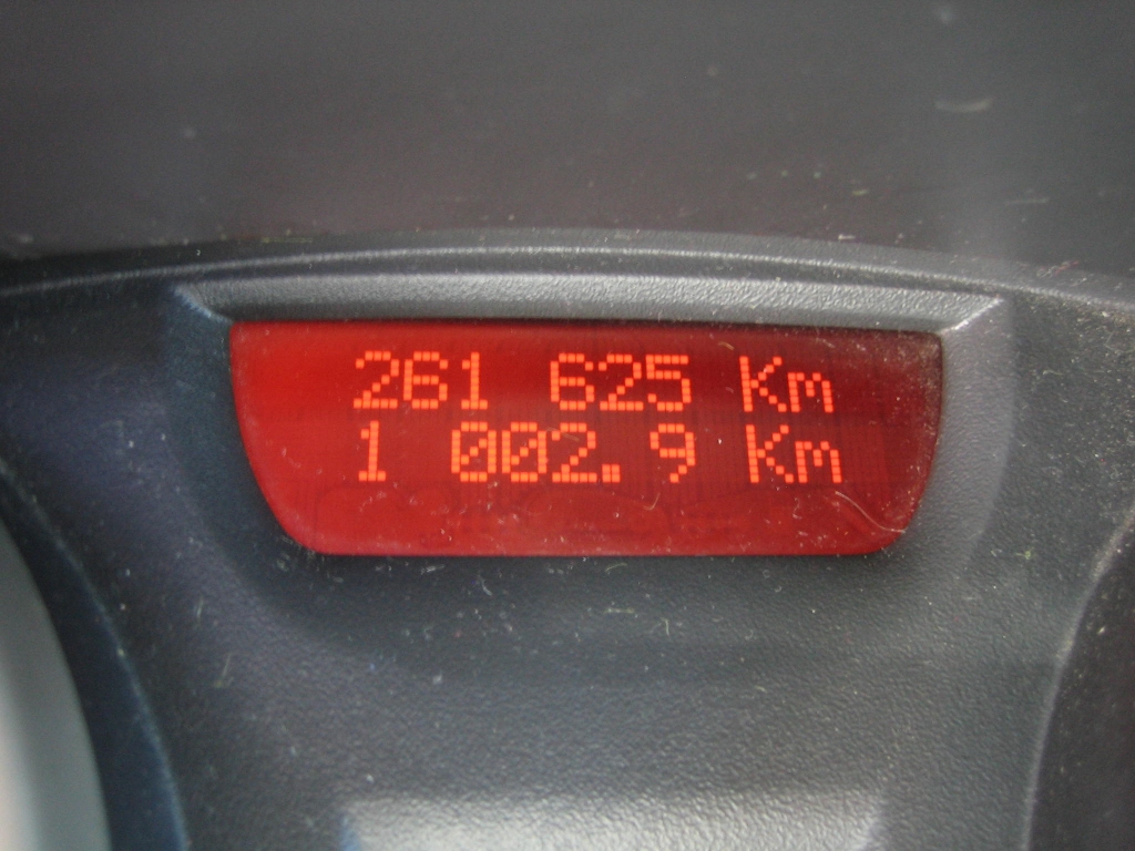 VISTA KM RENAULT MEGANE COUPE CABRIO 1.9 DCI 120CV