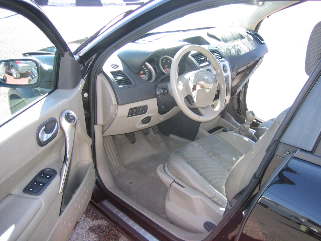 VISTA INTERIOR IZQUIERDO RENAULT MAGANE 1.5 DCI 105CV