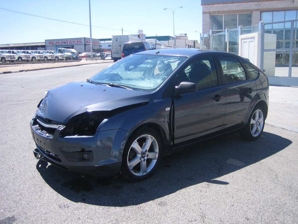 VISTA DELANTERA IZQUIERDA FORD FOCUS 1.6 TDCI 110CV