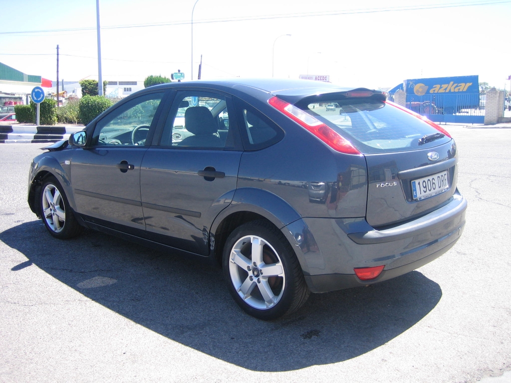 VISTA TRASERA IZQUIERDA FORD FOCUS 1.6 TDCI 110CV