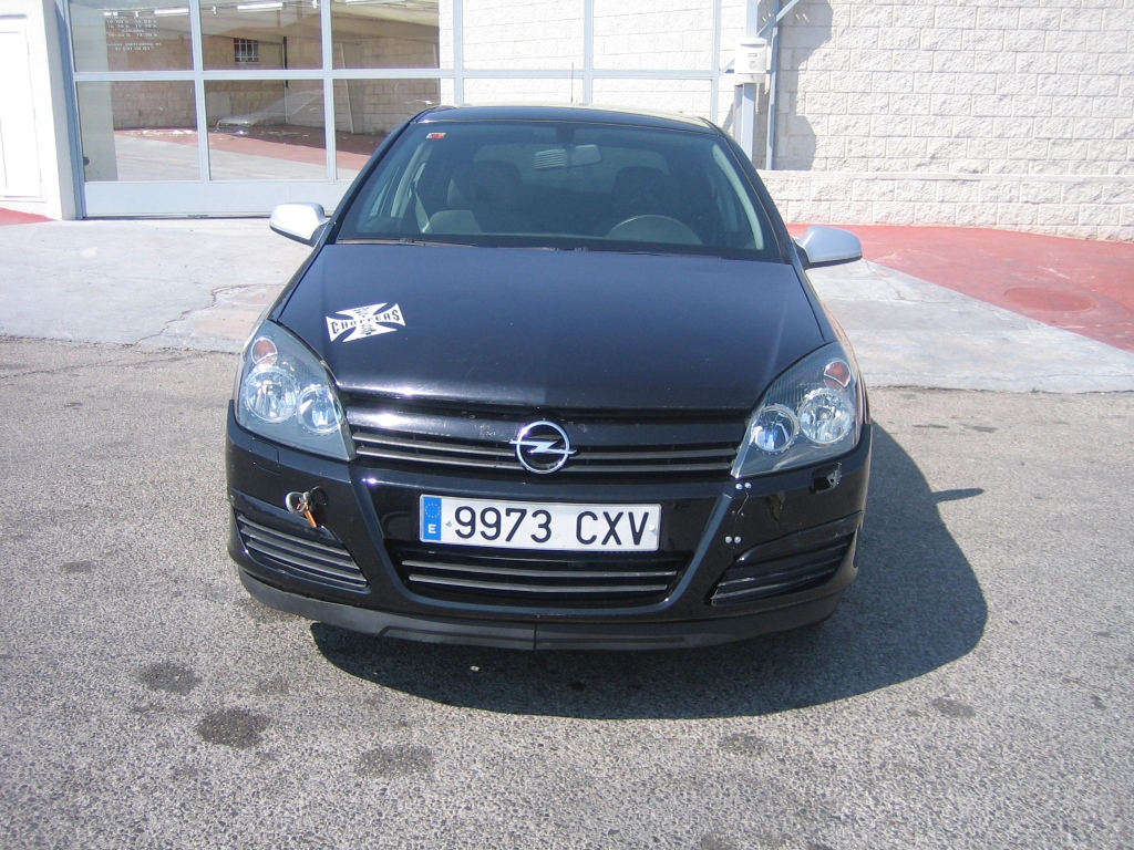 VISTA DELANTERA OPEL ASTRA 1.7 CDTI 100CV