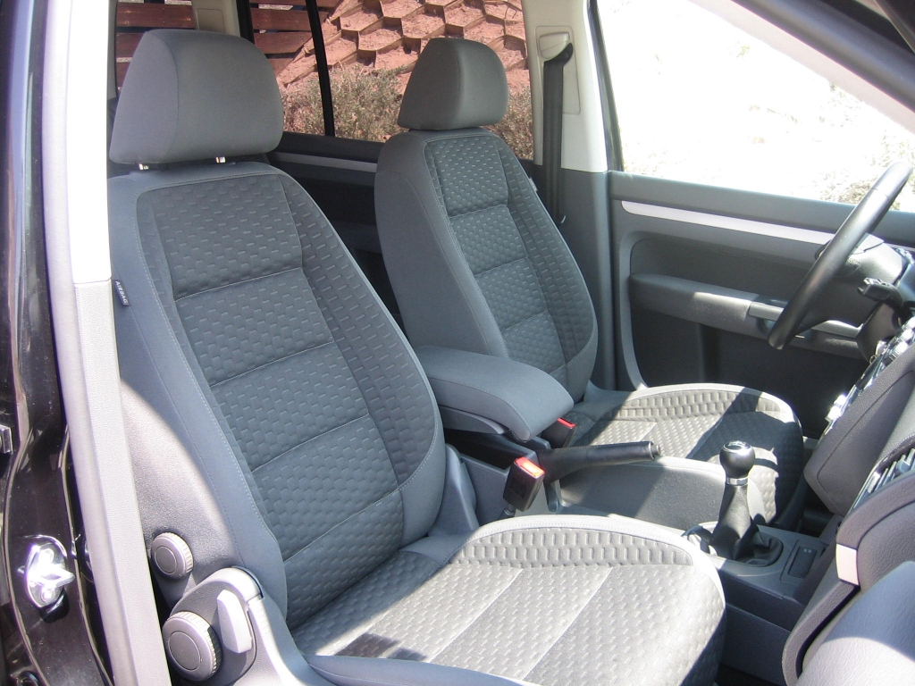 VISTA INTERIOR DERECHO VOLKSWAGEN TOURAN 1.9 TDI 105CV 7 PLAZAS