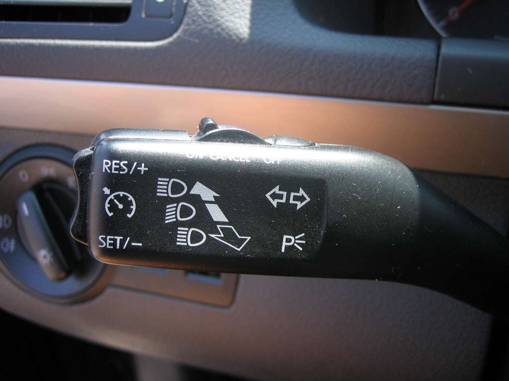 VISTA TEMPOMAT VOLKSWAGEN TOURAN 1.9 TDI 105CV 7 PLAZAS