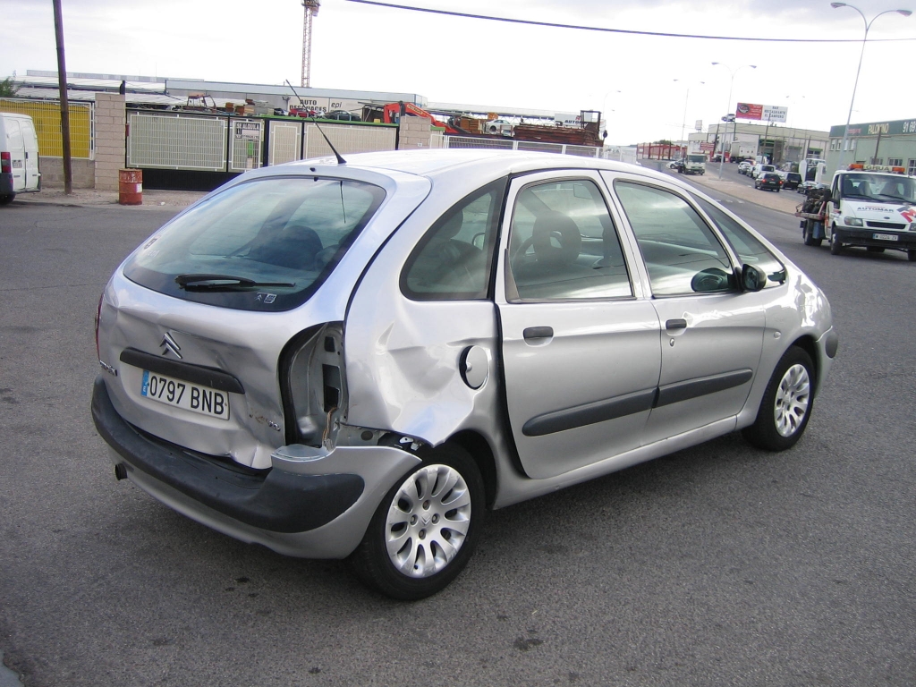 VISTA TRASERA DERECHA CITROEN XSARA PICASSO 2.0 HDI 90CV