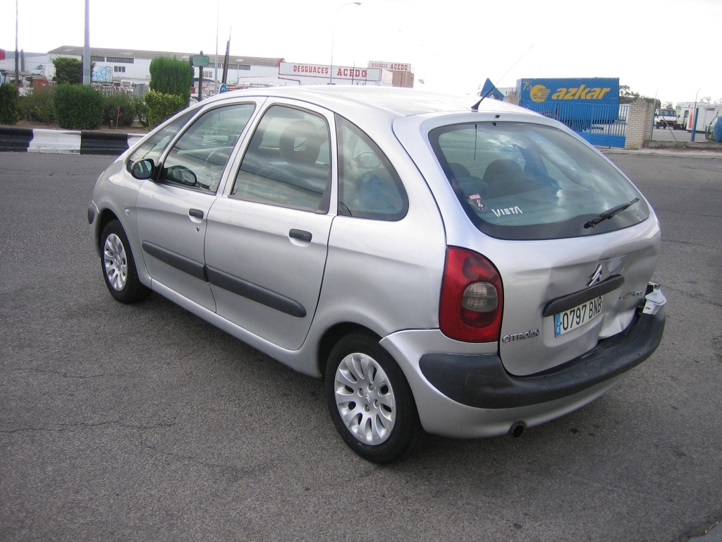 VISTA TRASERA IZQUIERDA CITROEN XSARA PICASSO 2.0 HDI 90CV