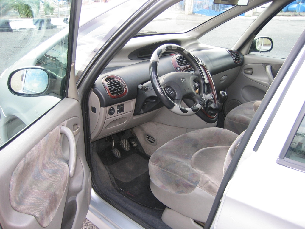 VISTA INTERIOR IZQUIERDO CITROEN XSARA PICASSO 2.0 HDI 90CV