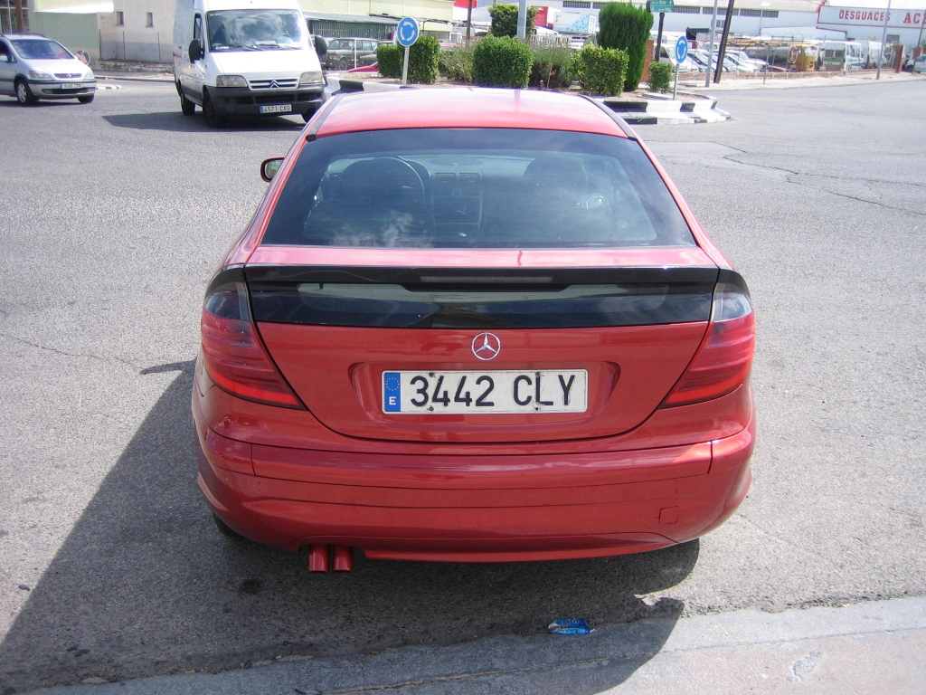 VISTA TRASERA MERCEDES BENZ C-220 CDI 2.2 142CV AUTOMATICO