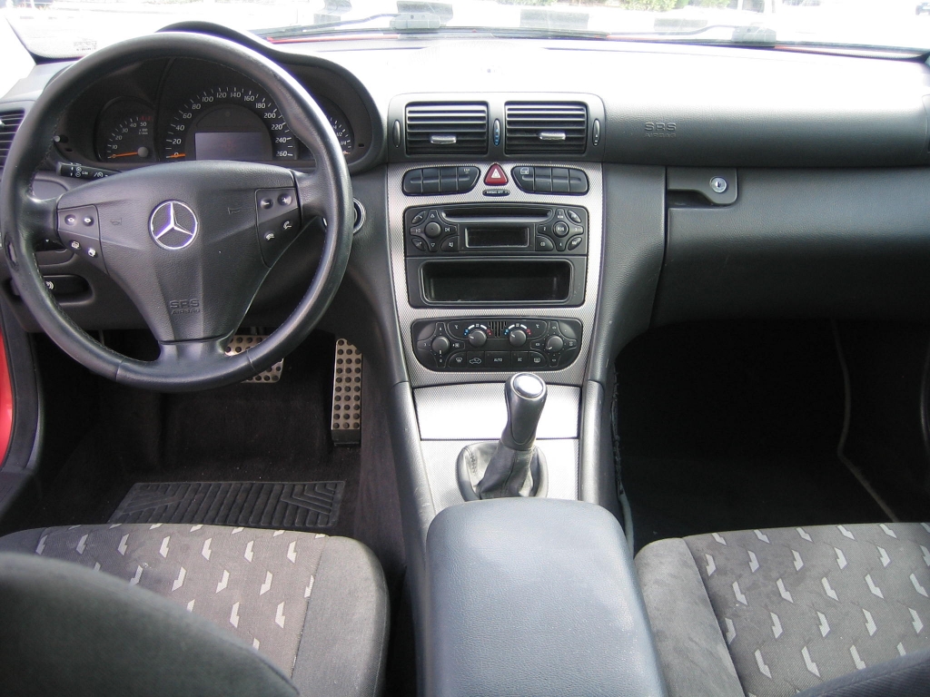 VISTA SALPICADERO MERCEDES BENZ C-220 CDI 2.2 142CV AUTOMATICO