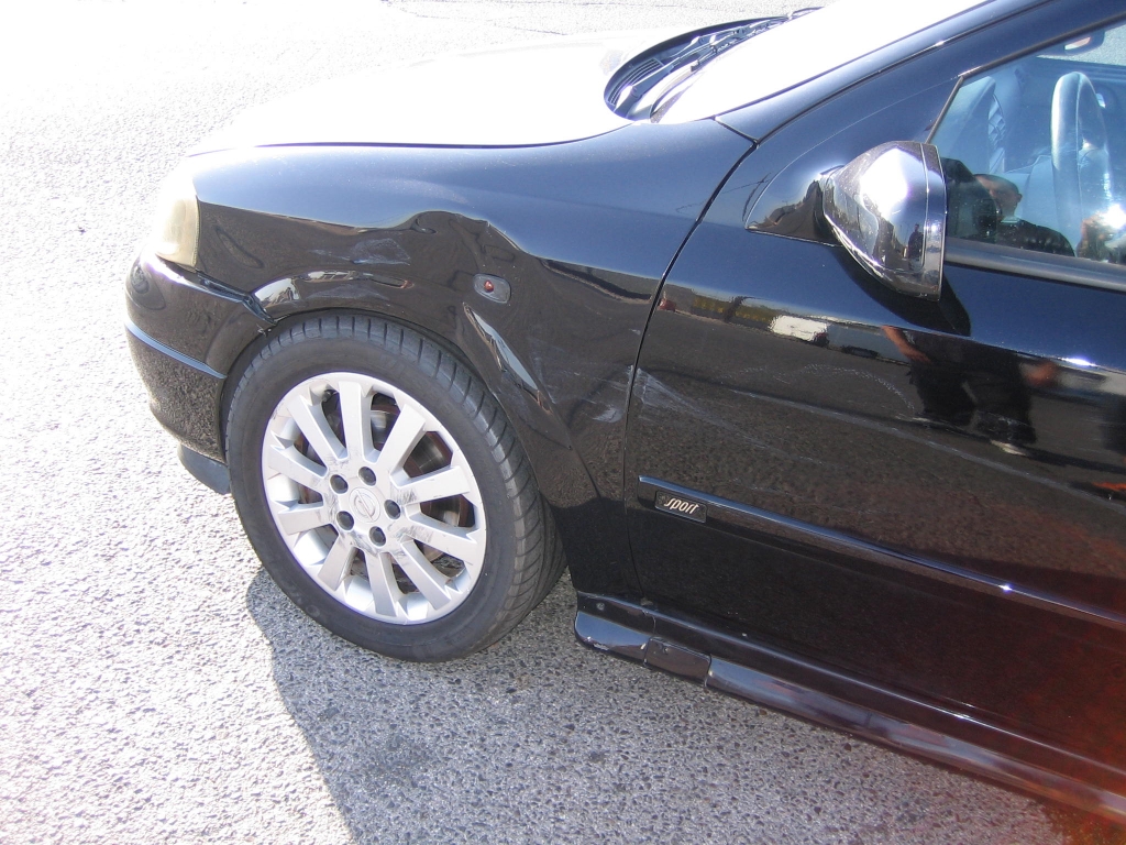 VISTA GOLPE ALETA IZQUIERDA OPEL ASTRA 2.2 DTI SPORT 1215CV