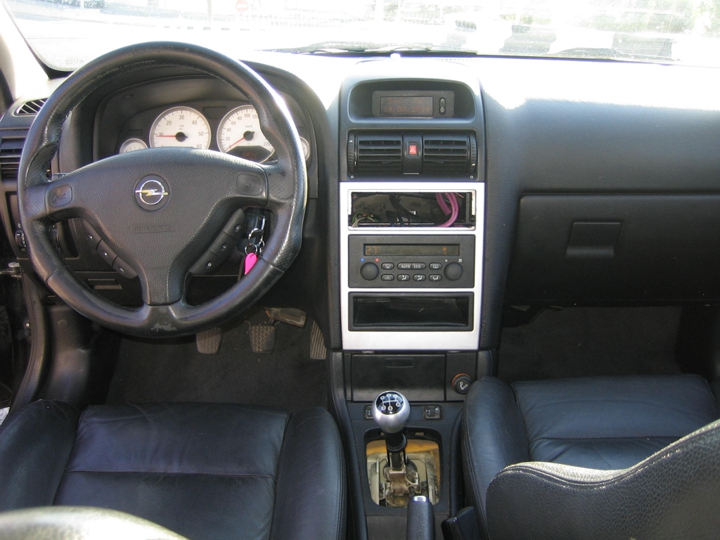 OPEL ASTRA 2.2 DTI SPORT 1215CV