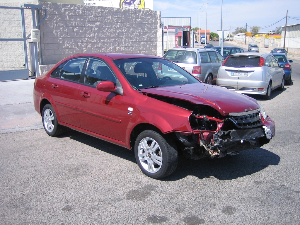 VISTA DELANTERA DERECHA CHEVROLET NUBIRA 2.0 CRDI 120CV