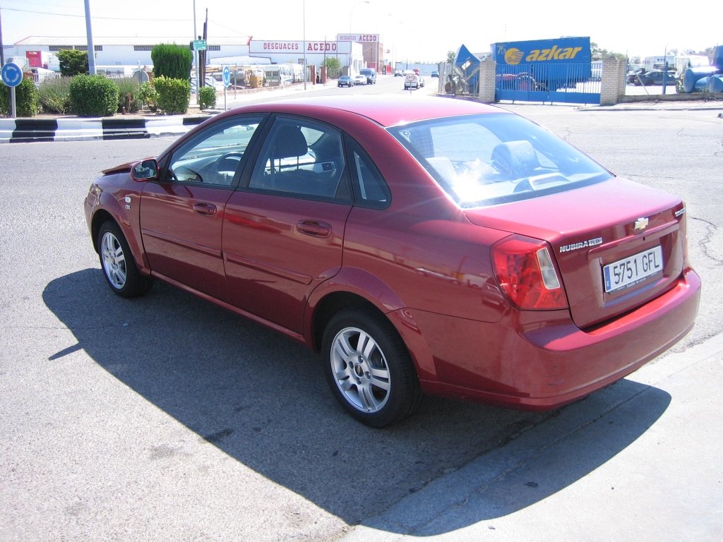 VISTA TRASERA IZQUIERDA CHEVROLET NUBIRA 2.0 CRDI 120CV