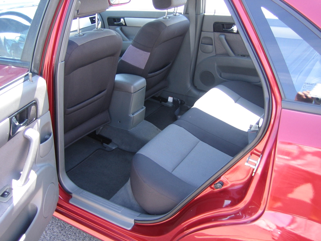 VISTA INTERIOR TRASERO CHEVROLET NUBIRA 2.0 CRDI 120CV